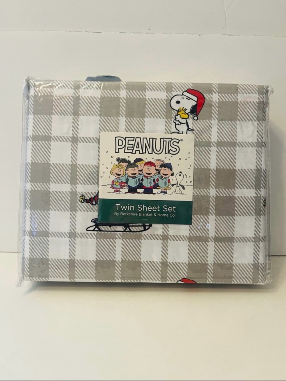 Berkshire Peanuts Snoopy & Woodstock Twin Sheet Set Plaid Sledding Hugs Winter